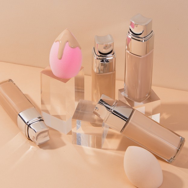 Тональные крема, корректоры, жидкие хайлайтеры