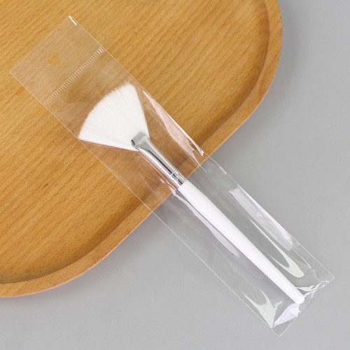 Кисть косметическая для нанесения кремовых текстур (пилингов, масок)