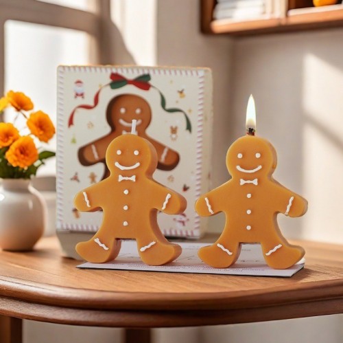 Свеча ароматическая Пряничный Человечек с ароматом печенья в коробке 