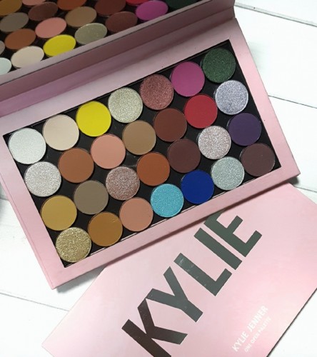 Палетка теней KYLIE One Open Palette